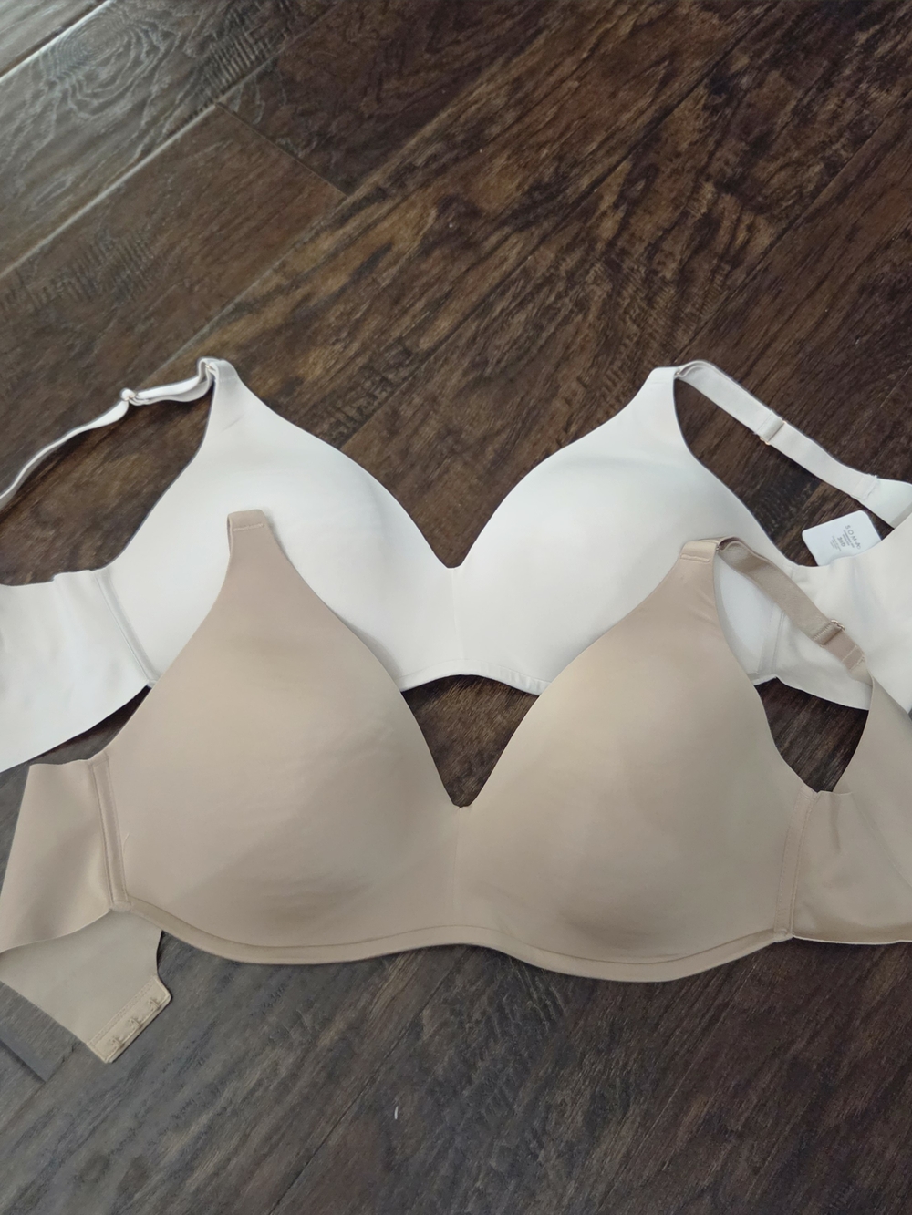 Soma Vanishing 360 Wireless Bras Bundle 36D Excellent